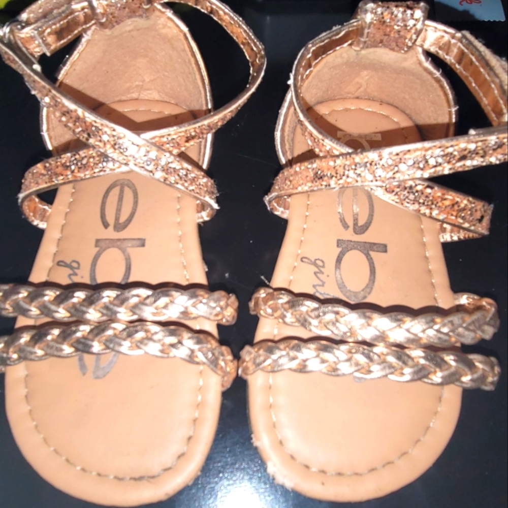 Toddler girls bebe saddles size 7